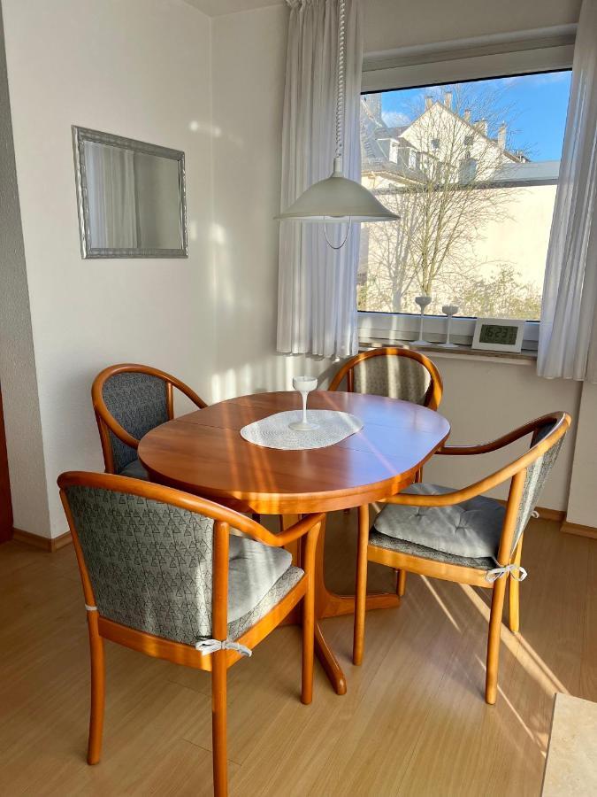 Lichtdurchflutete Grosse Wohnung Швельм Экстерьер фото