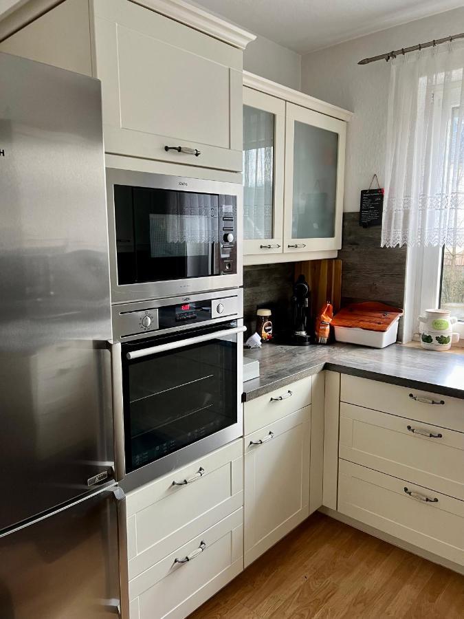 Lichtdurchflutete Grosse Wohnung Швельм Экстерьер фото